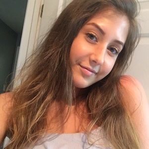 Meet your Posher, Laurynn